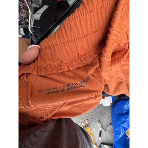 Columbia Women's Orange Omni-Shield Athletic Shorts Size Medium - Picture 3 of 6